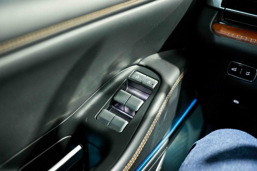 Used 2025 Lincoln Navigator Black Label image 46