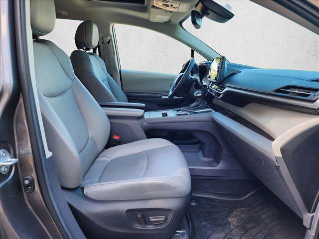 Certified 2024 Toyota Sienna XLE w/ XLE Plus Package FWD image 20