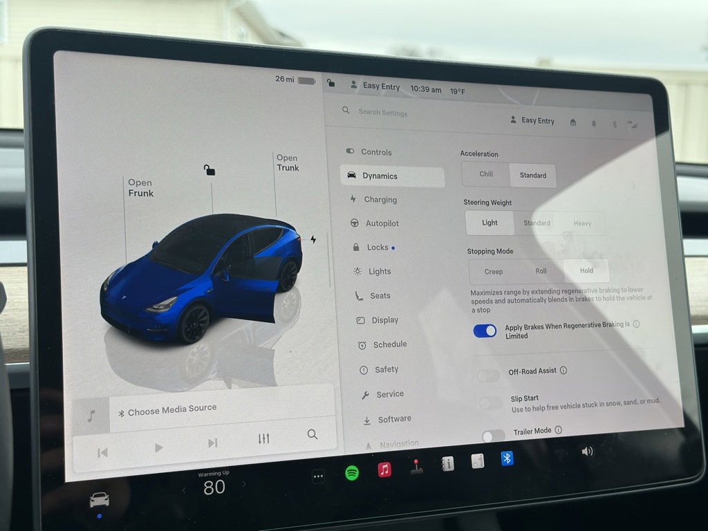 Used 2022 Tesla Model Y Long Range image 30