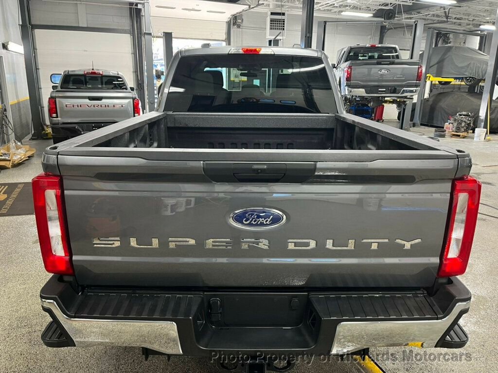 Used 2025 Ford F250 XLT w/ Snow Plow Prep Package AWD/4WD image 5
