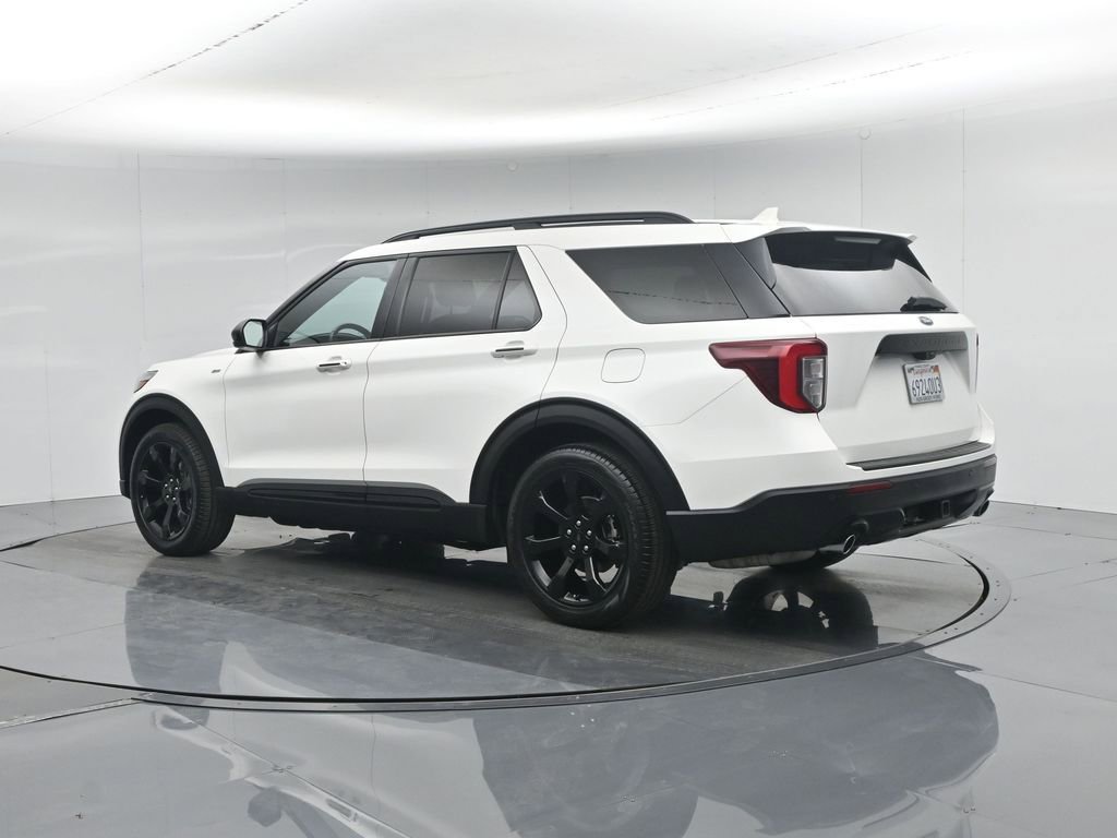 Used 2023 Ford Explorer ST-Line w/ Class IV Trailer Tow Package image 7