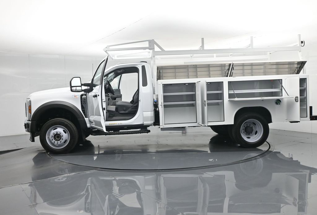New 2024 Ford F450 XL w/ XL Chrome Package image 40
