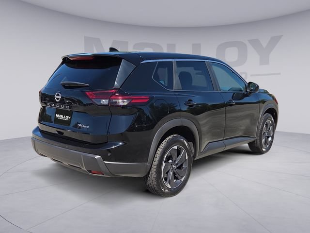 Used 2024 Nissan Rogue SV AWD/4WD image 5