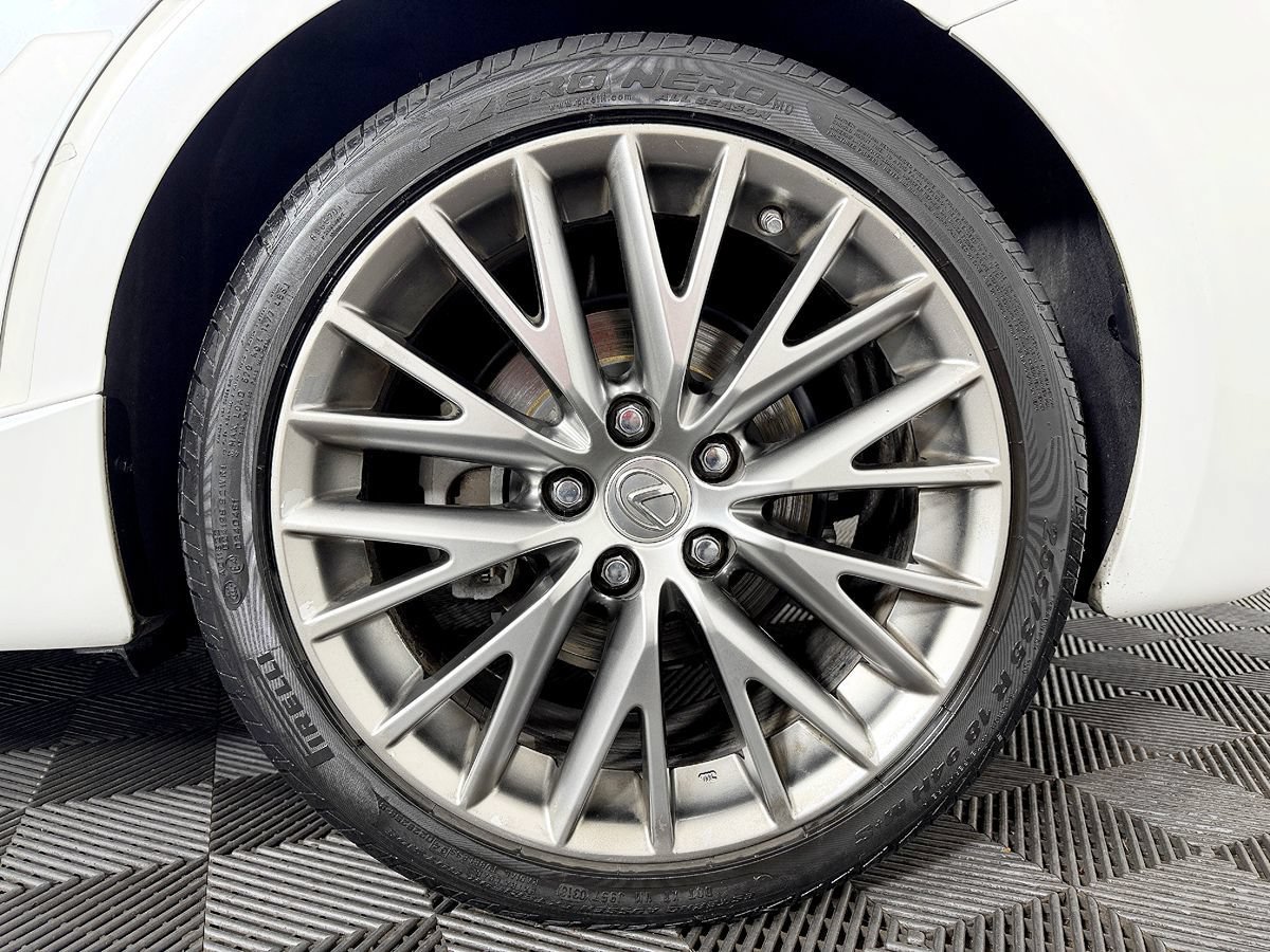 Used 2014 Lexus IS 250 w/ Luxury Package w/Gray Wood RWD image 23
