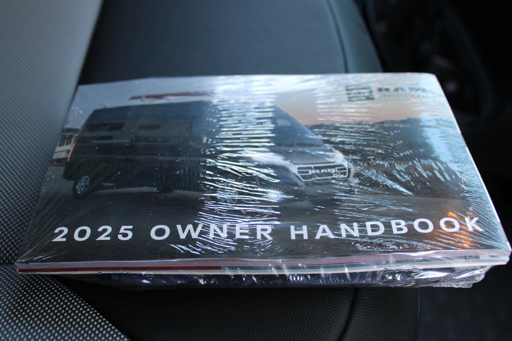 Used 2025 RAM ProMaster 3500 w/ Convenience Group image 38