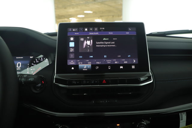 New 2026 Jeep Compass Latitude image 9