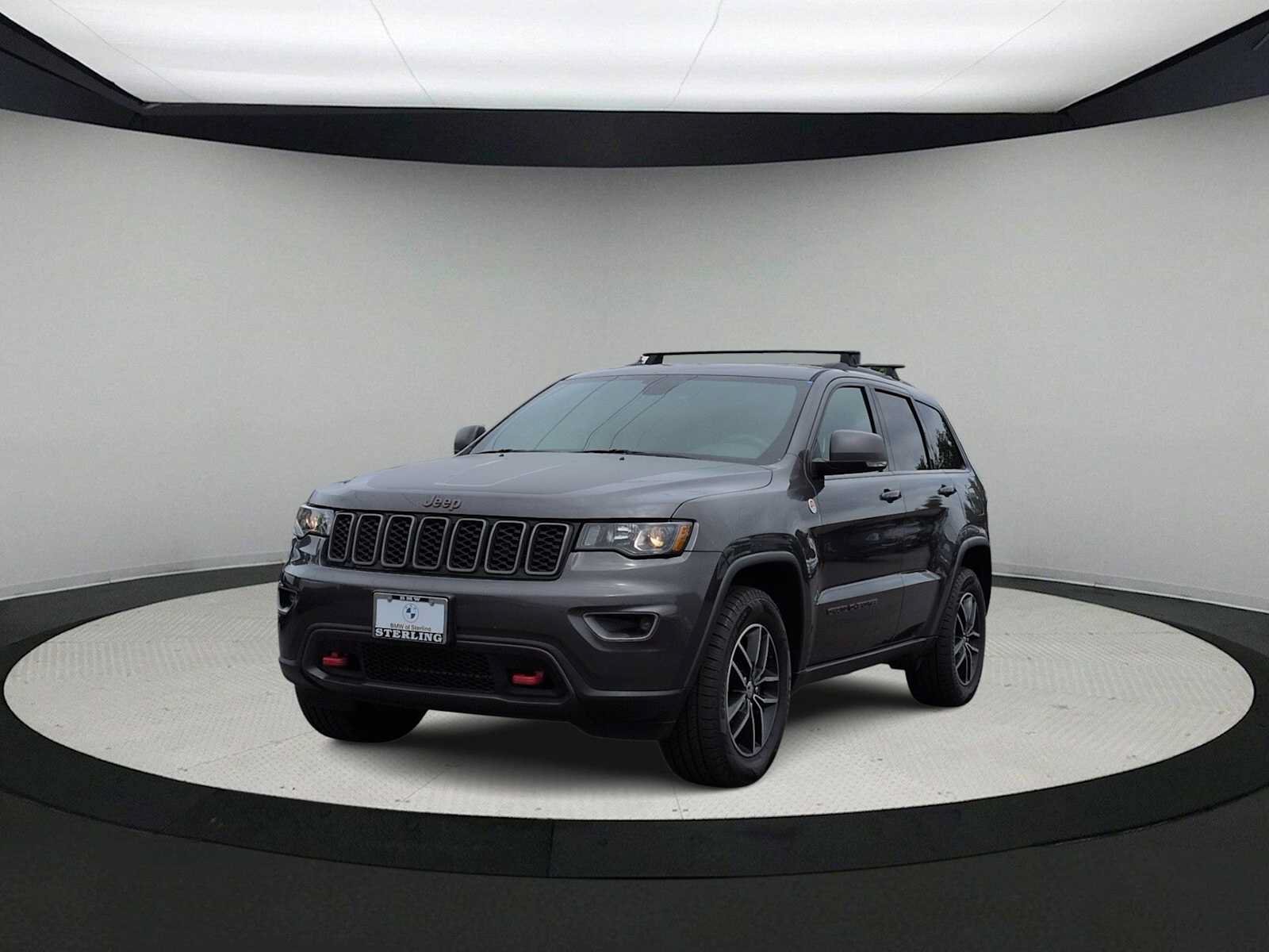 Used 2017 Jeep Grand Cherokee Trailhawk AWD/4WD image 4