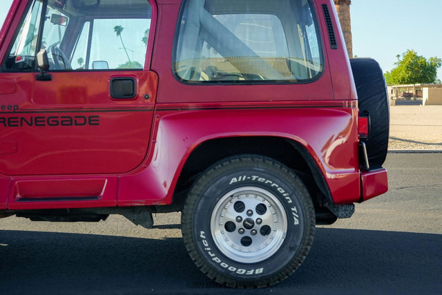 Used 1991 Jeep Wrangler Renegade AWD/4WD image 5