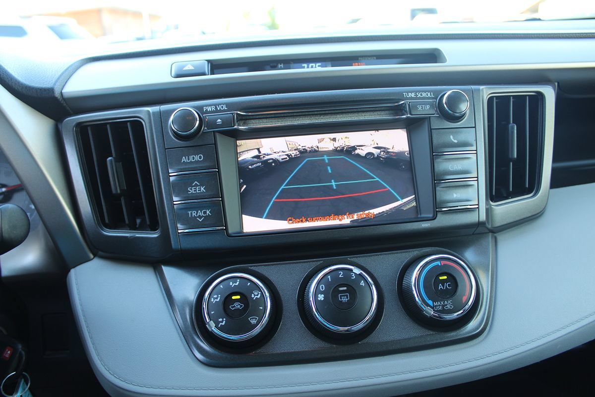 Used 2013 Toyota RAV4 LE AWD/4WD image 25