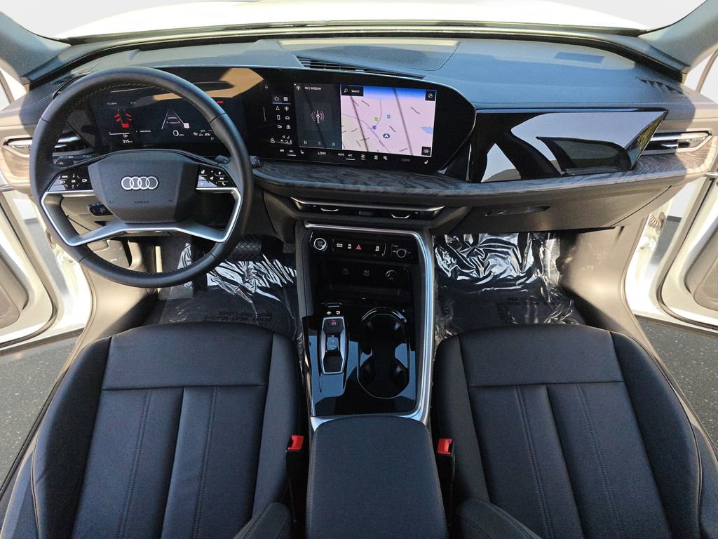 Certified 2025 Audi Q5 Premium w/ Convenience Package AWD/4WD image 9