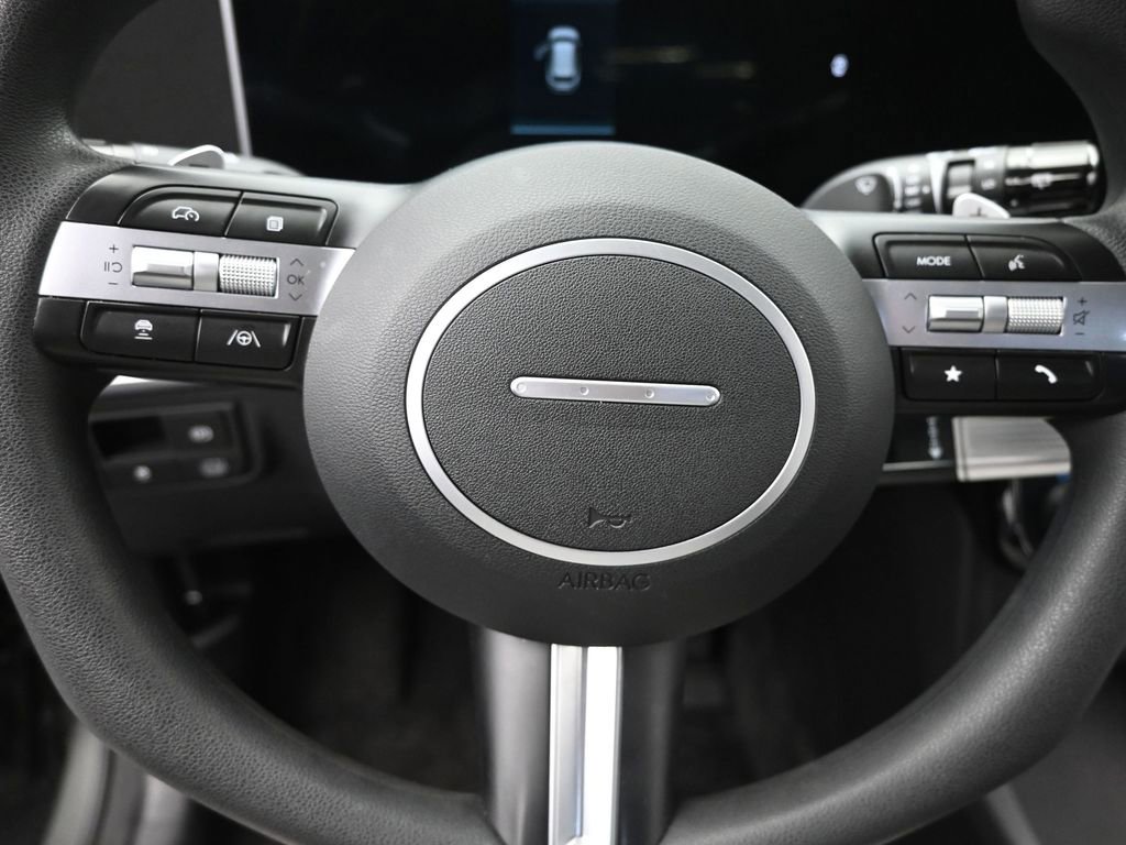 Used 2025 Hyundai Tucson Blue image 16