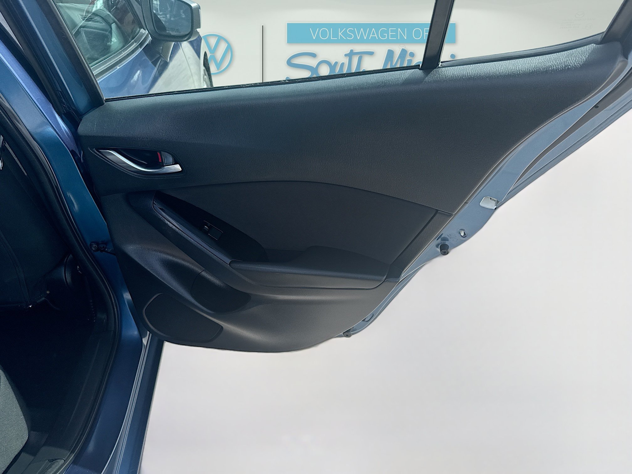 Used 2018 MAZDA MAZDA3 Sport FWD image 26