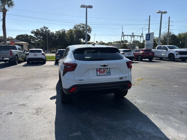 New 2026 Chevrolet Trax RS w/ Driver Confidence Package FWD image 9