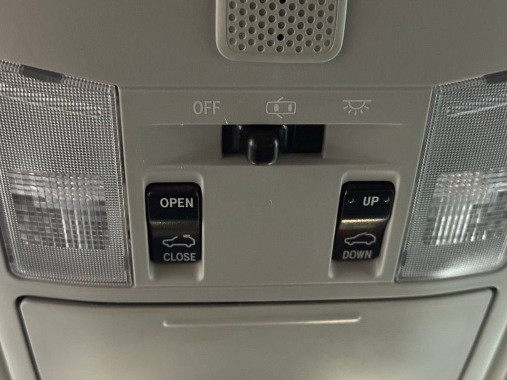 Used 2018 Toyota RAV4 XLE image 33