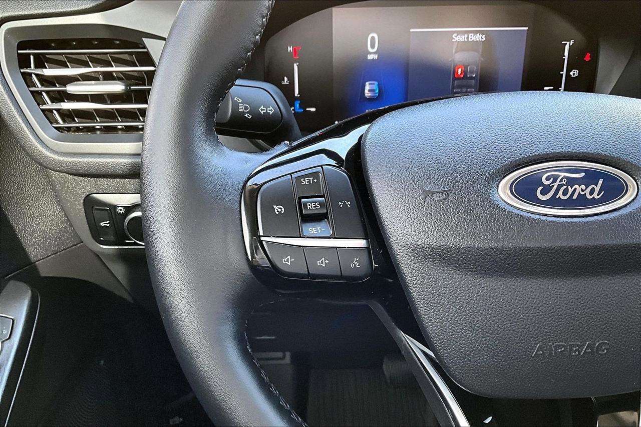 Used 2024 Ford Escape Active image 13