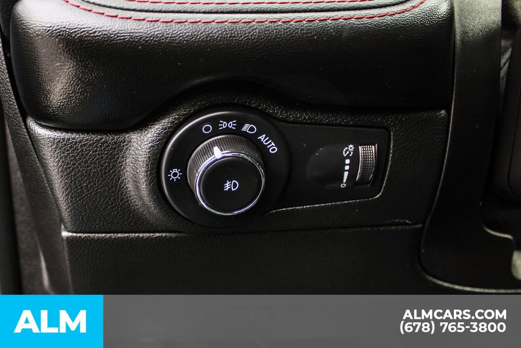 Used 2023 Dodge Durango GT image 31