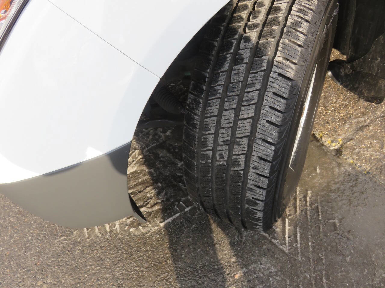 Used 2020 Nissan Frontier S image 24