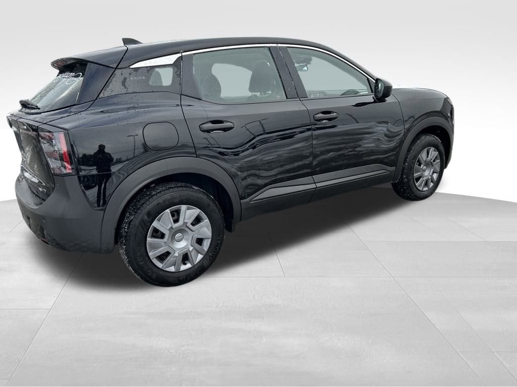 Certified 2025 Nissan Kicks S image 5