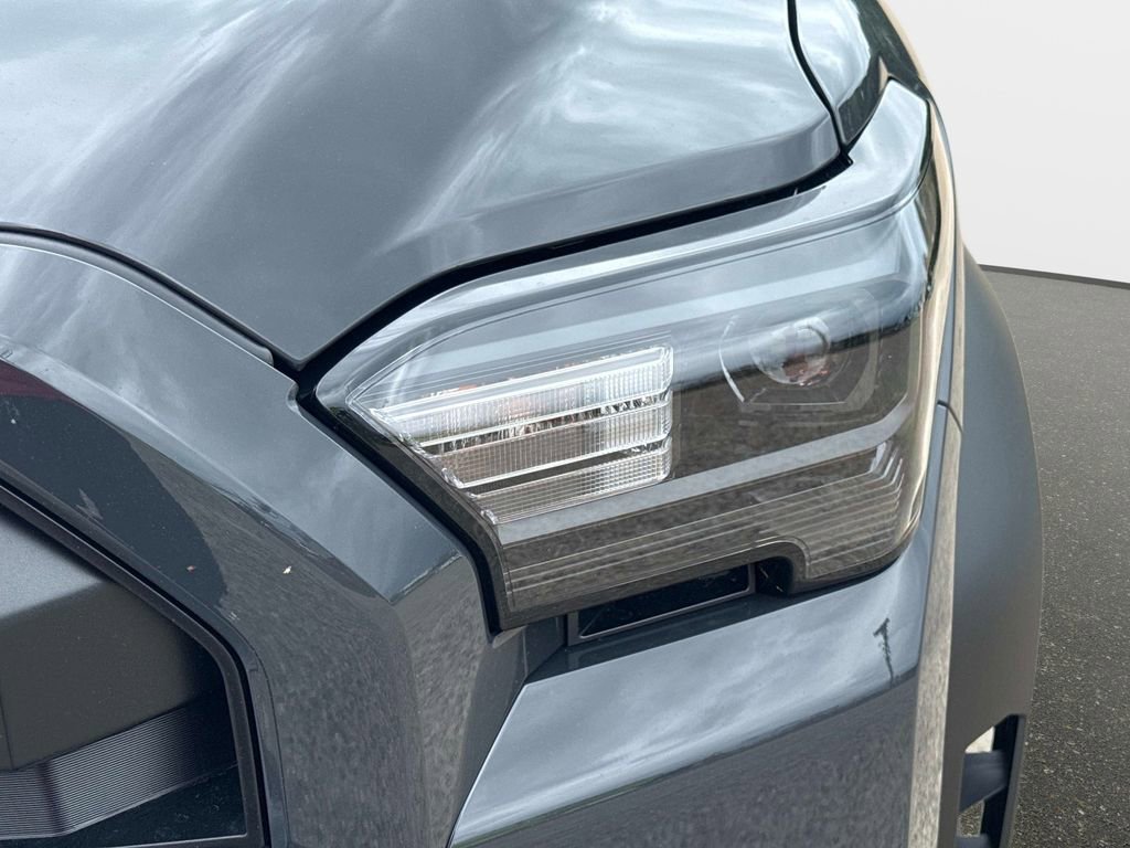 New 2026 Toyota 4Runner SR5 AWD/4WD image 9