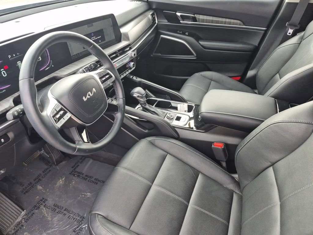 Certified 2025 Kia Telluride EX image 12