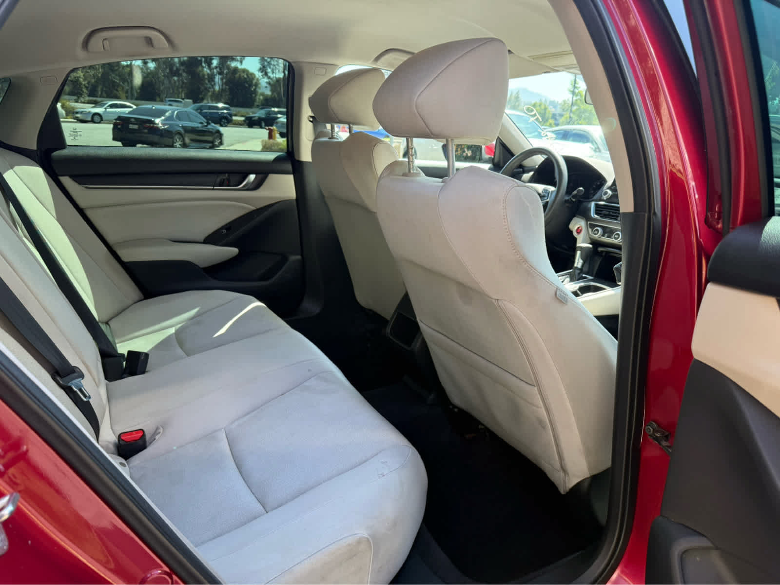 Used 2018 Honda Accord LX image 4