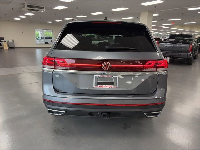 Used 2024 Volkswagen Atlas SE w/ Black Wheel Package AWD/4WD image 6