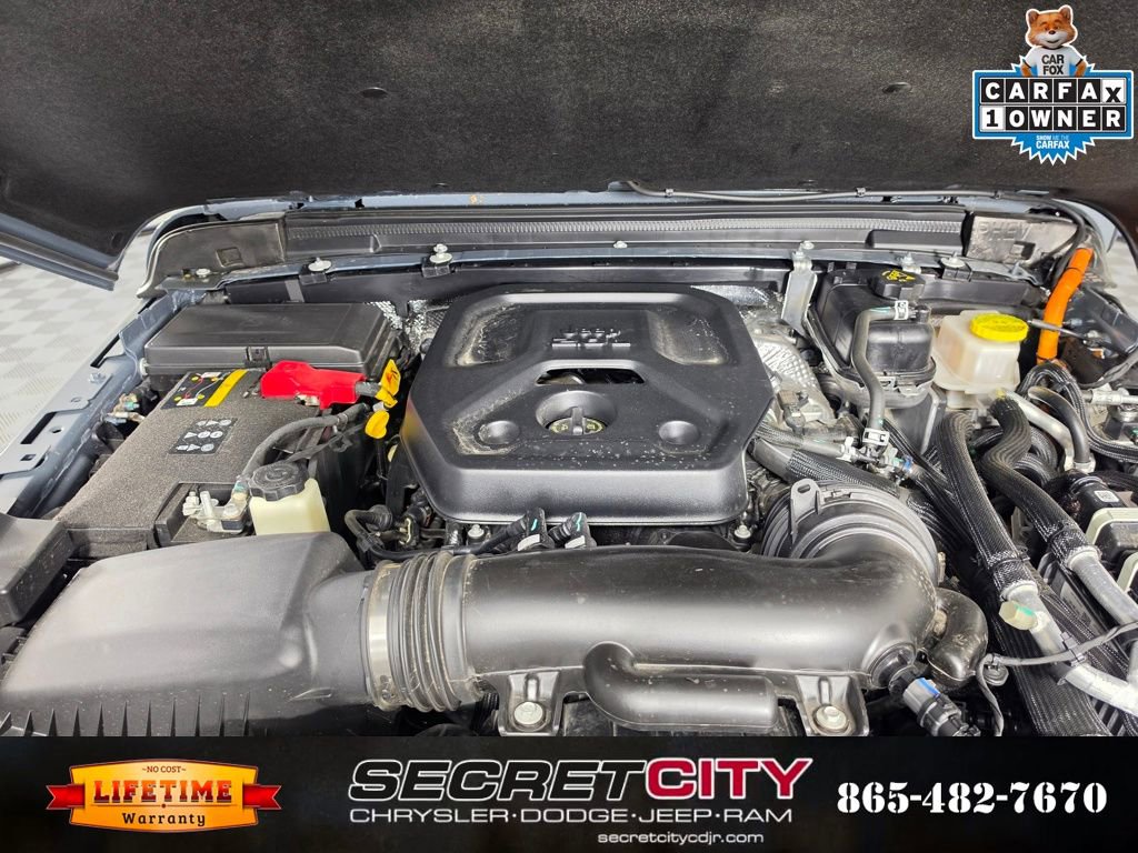 Used 2025 Jeep Wrangler Sahara 4xe image 32