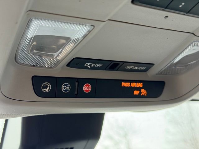 Used 2022 Chevrolet Equinox Premier image 19