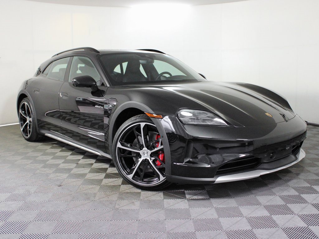 Used 2025 Porsche Taycan 4S image 9