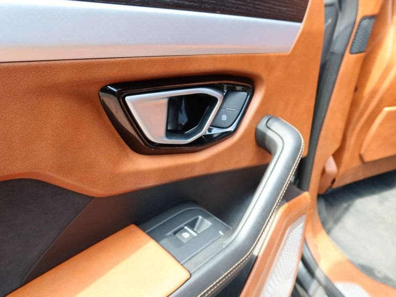 Used 2019 Lamborghini Urus AWD/4WD image 22