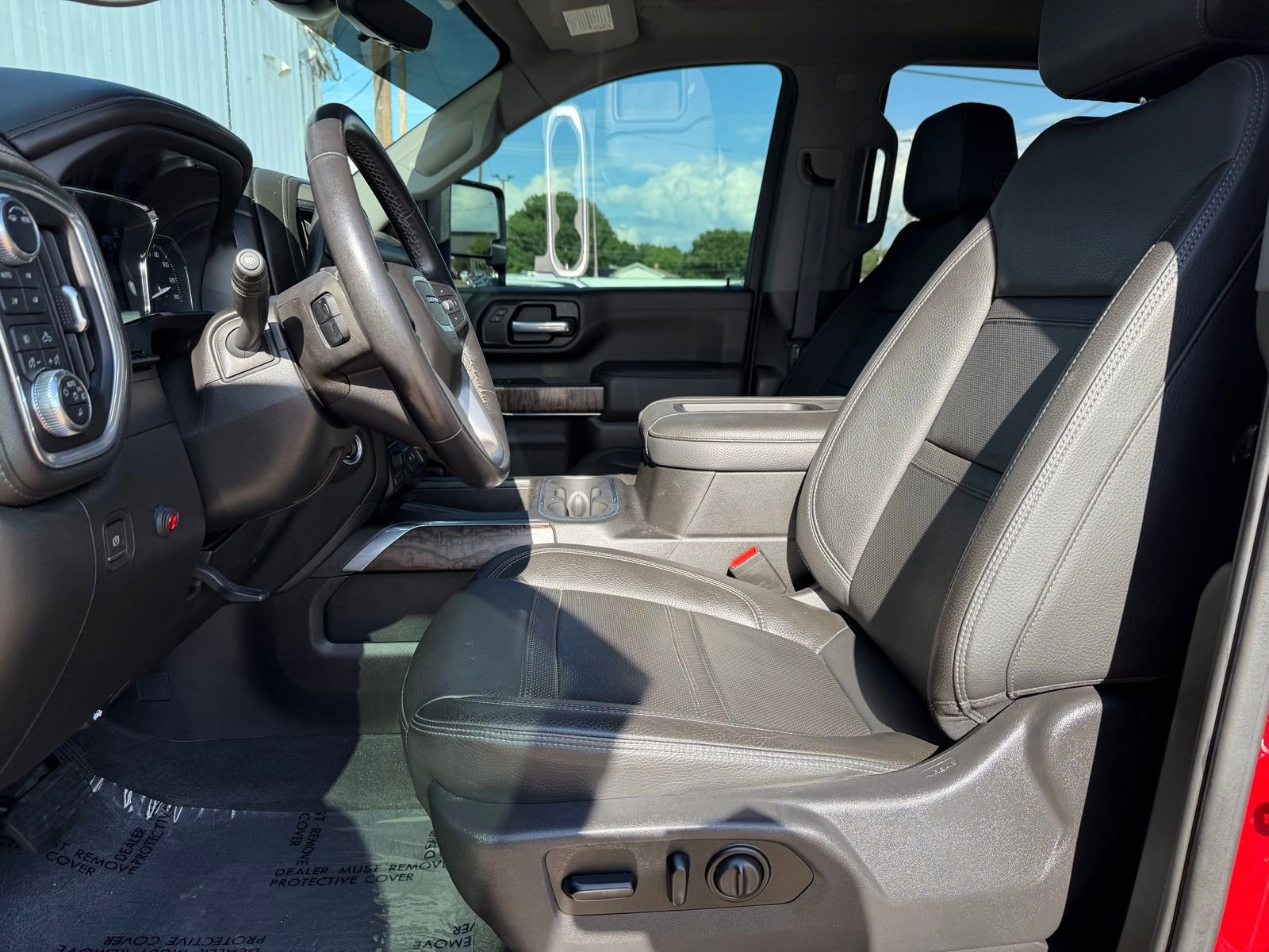 Used 2021 GMC Sierra 2500 Denali w/ Denali Ultimate Package AWD/4WD image 19
