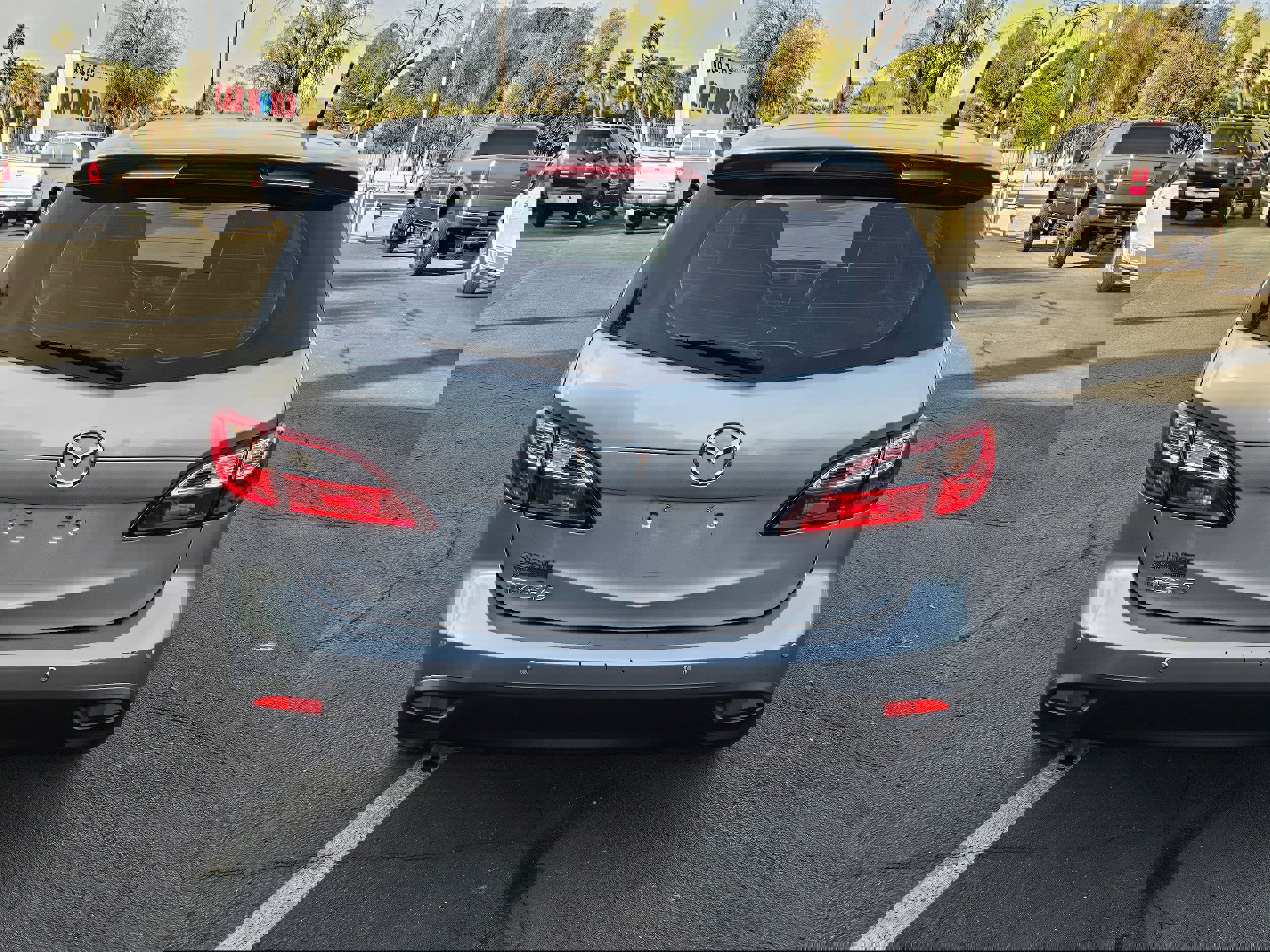 Used 2013 MAZDA MAZDA5 Grand Touring image 4