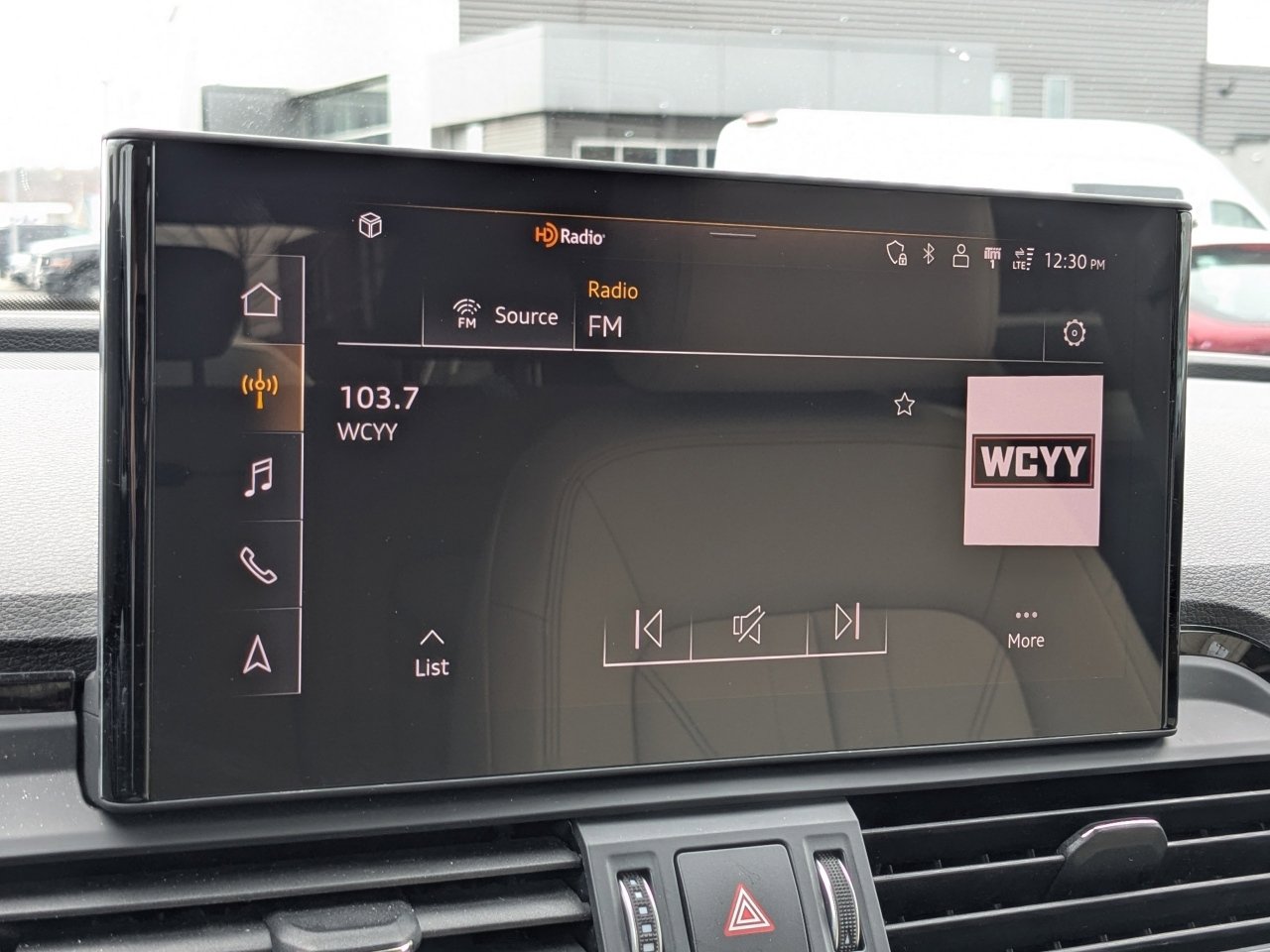 Used 2021 Audi Q5 Premium image 23