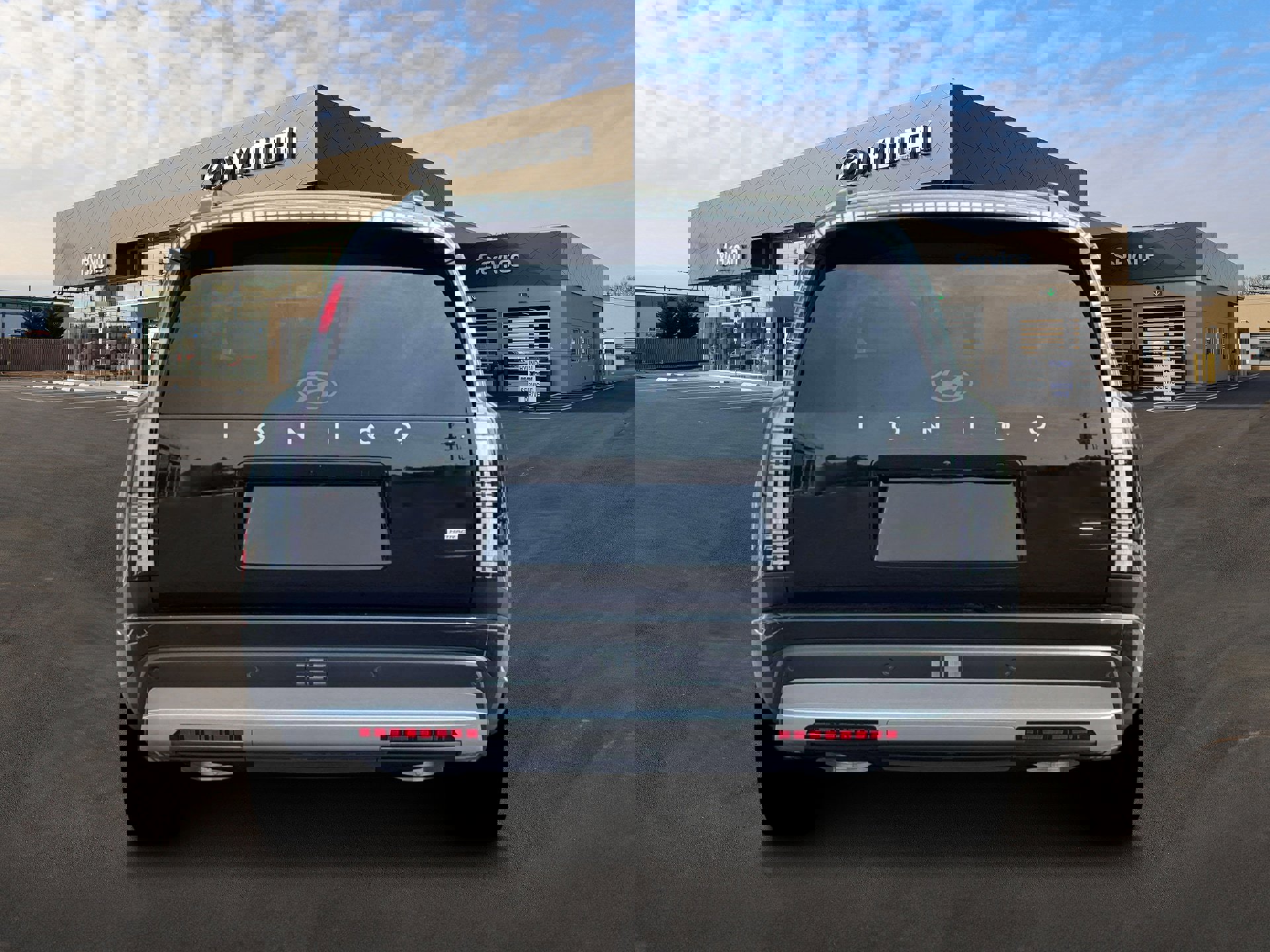 New 2026 Hyundai Ioniq 9 SE image 6