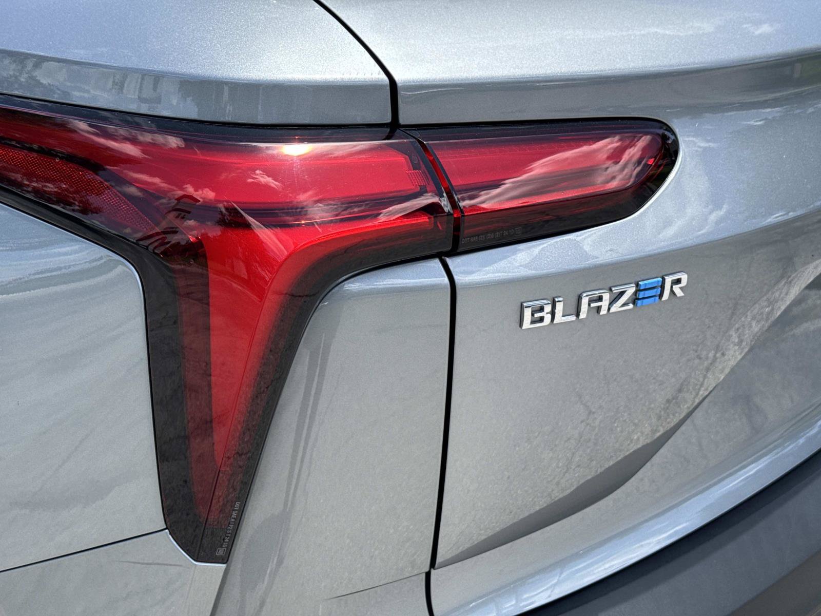 Used 2024 Chevrolet Blazer EV LT AWD/4WD image 11