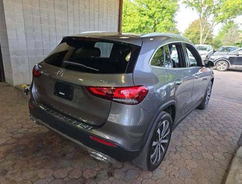 Used 2021 Mercedes-Benz GLA 250 4MATIC image 2