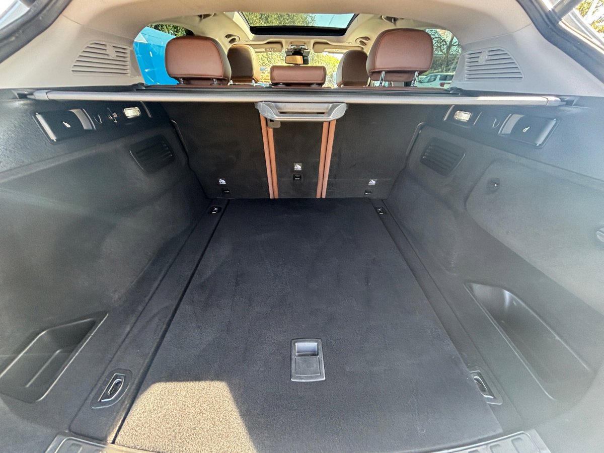 Used 2019 Alfa Romeo Stelvio image 4