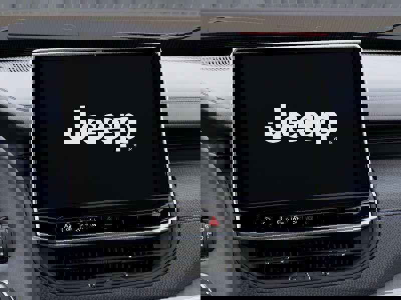 New 2026 Jeep Compass Latitude image 10