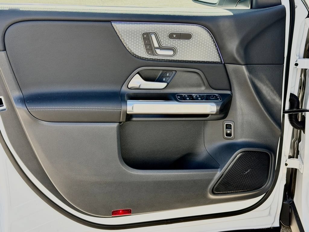 New 2026 Mercedes-Benz GLB 250 image 16