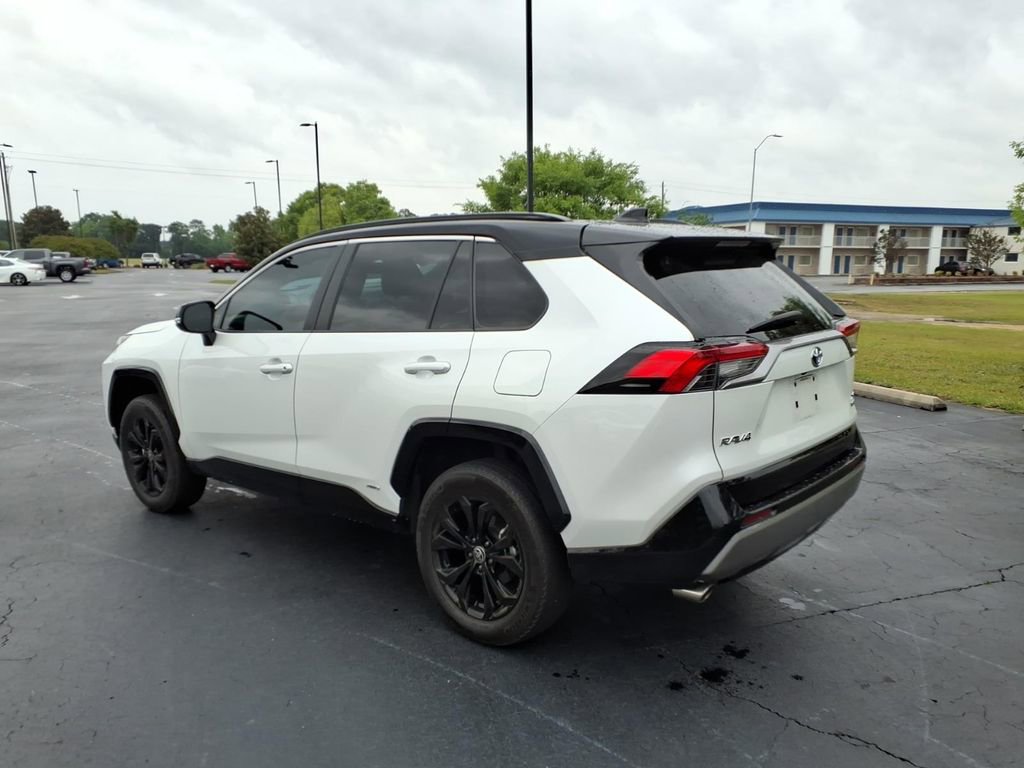 Used 2023 Toyota RAV4 XSE AWD/4WD image 5