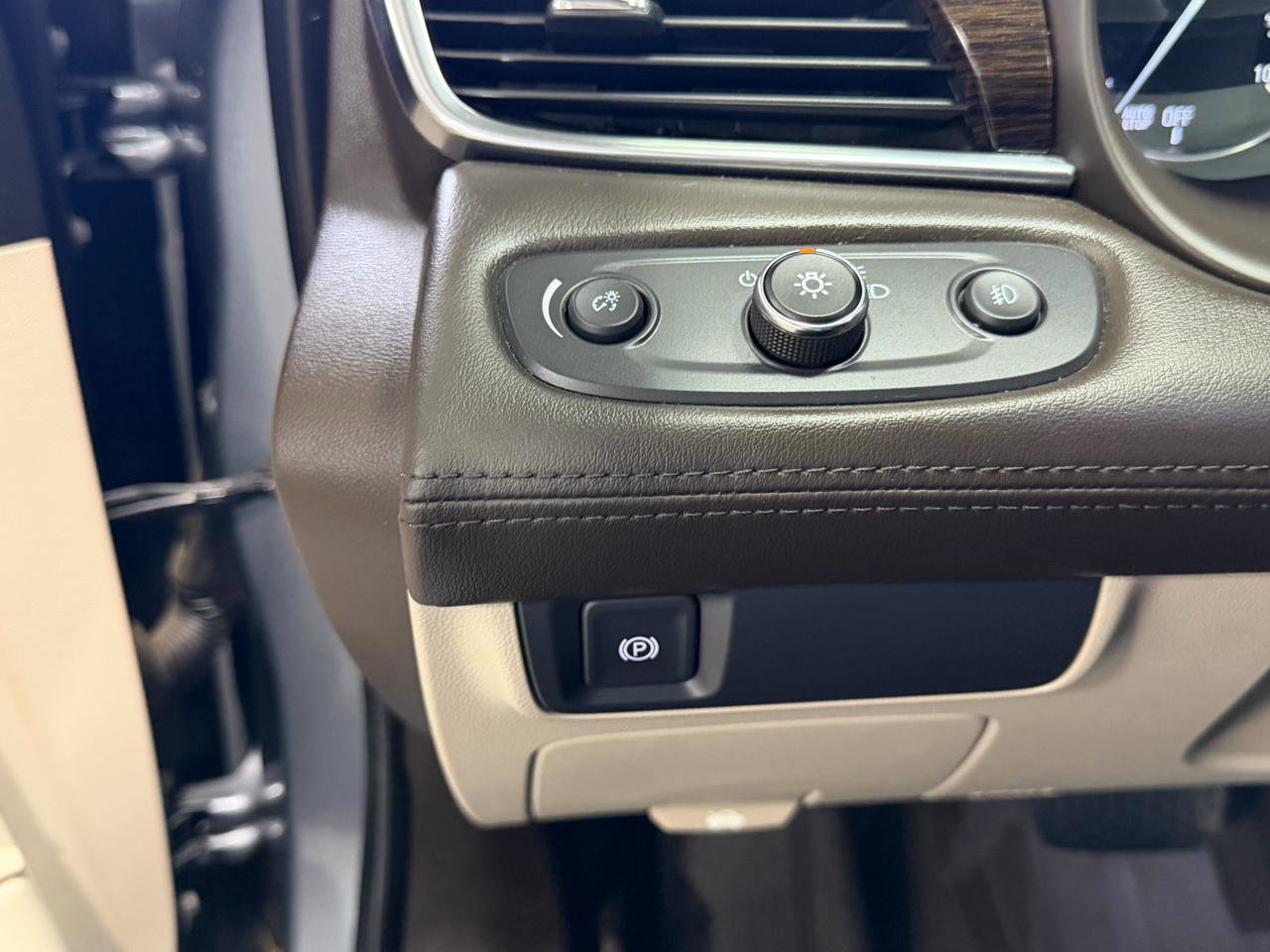 Used 2019 Buick LaCrosse Essence w/ Sun and Shade Package image 32