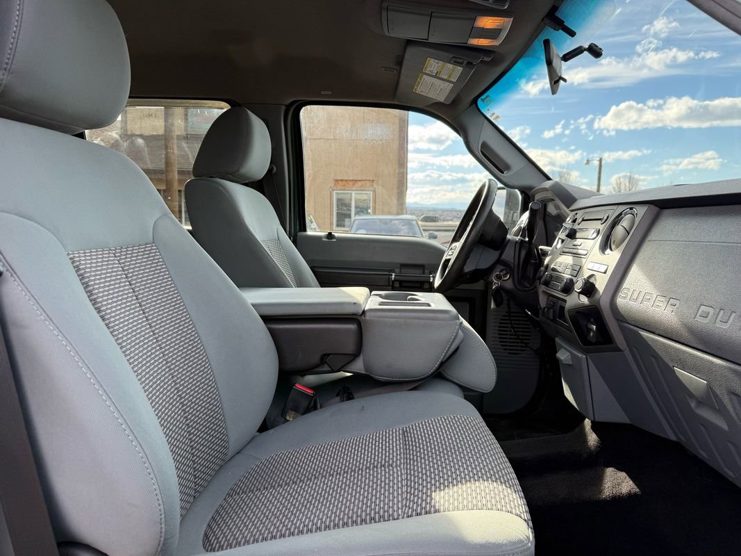 Used 2011 Ford F350 XLT w/ XLT Interior Pkg image 21