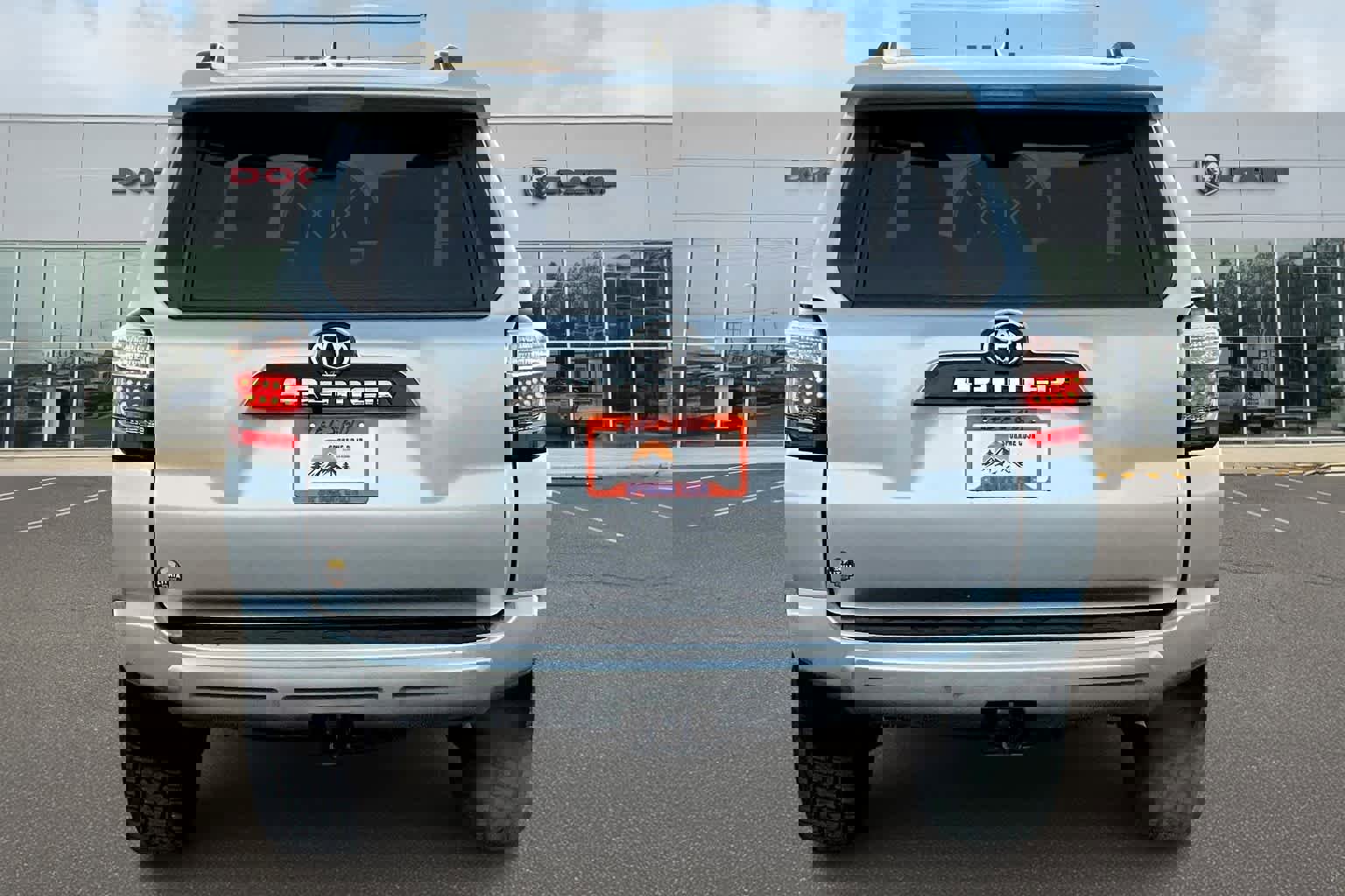 Used 2024 Toyota 4Runner TRD Off-Road Premium image 5