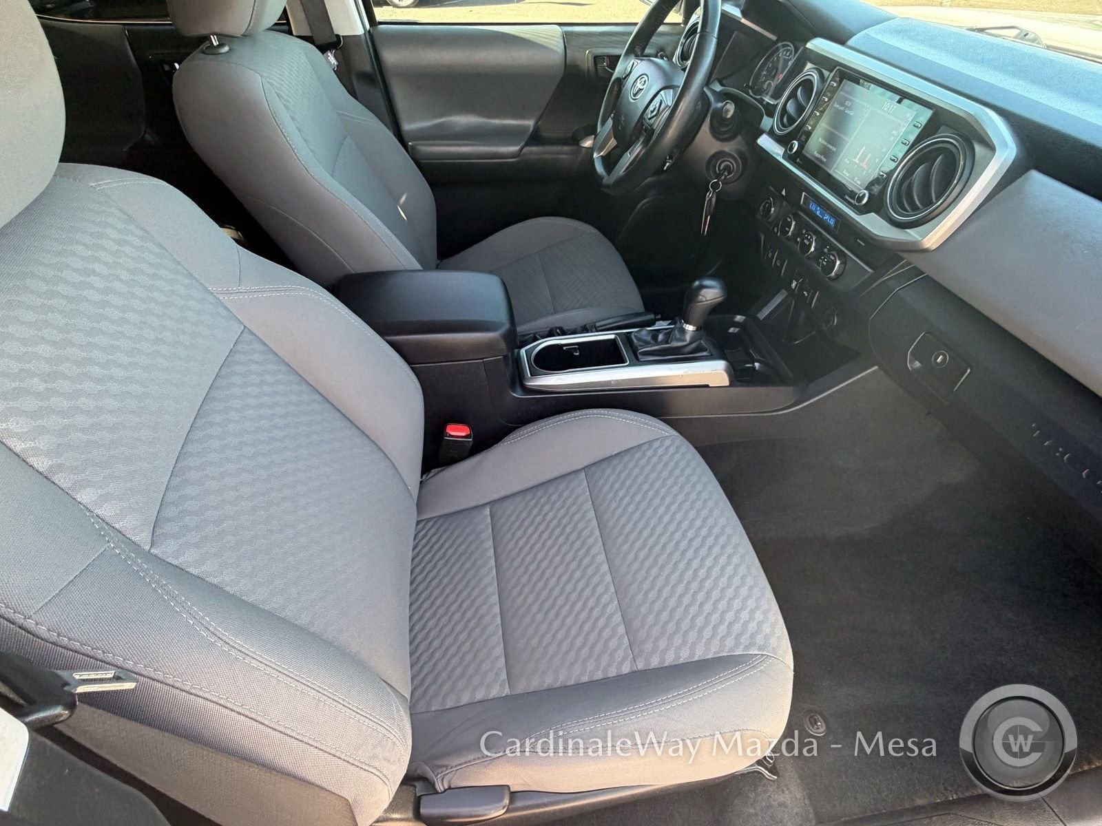 Used 2022 Toyota Tacoma SR5 w/ Technology Package image 12