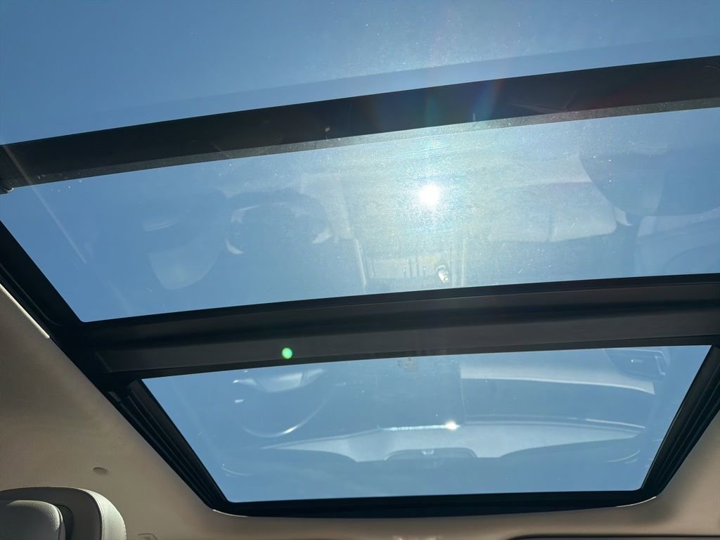 Certified 2021 Lincoln Navigator Reserve w/ Luxury Package image 24