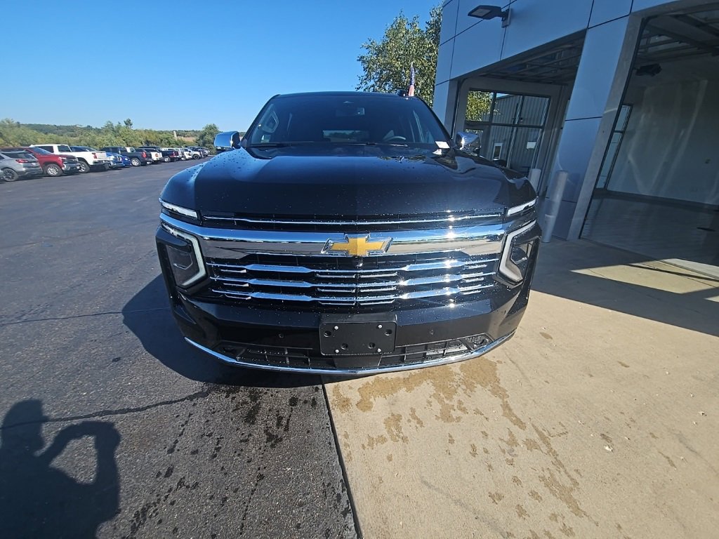 New 2026 Chevrolet Suburban Premier image 2