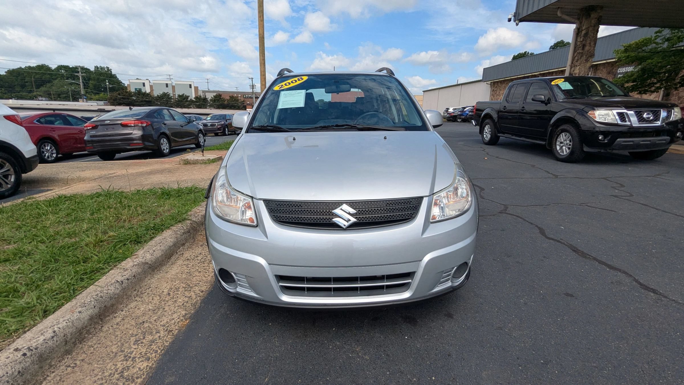 Used 2008 Suzuki SX4 AWD Hatchback image 2