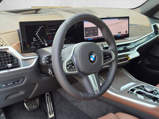 New 2026 BMW X5 xDrive40i w/ M Sport Package AWD/4WD image 3