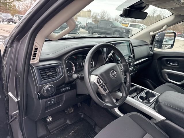 Used 2024 Nissan Titan SV w/ SV Convenience Package image 51