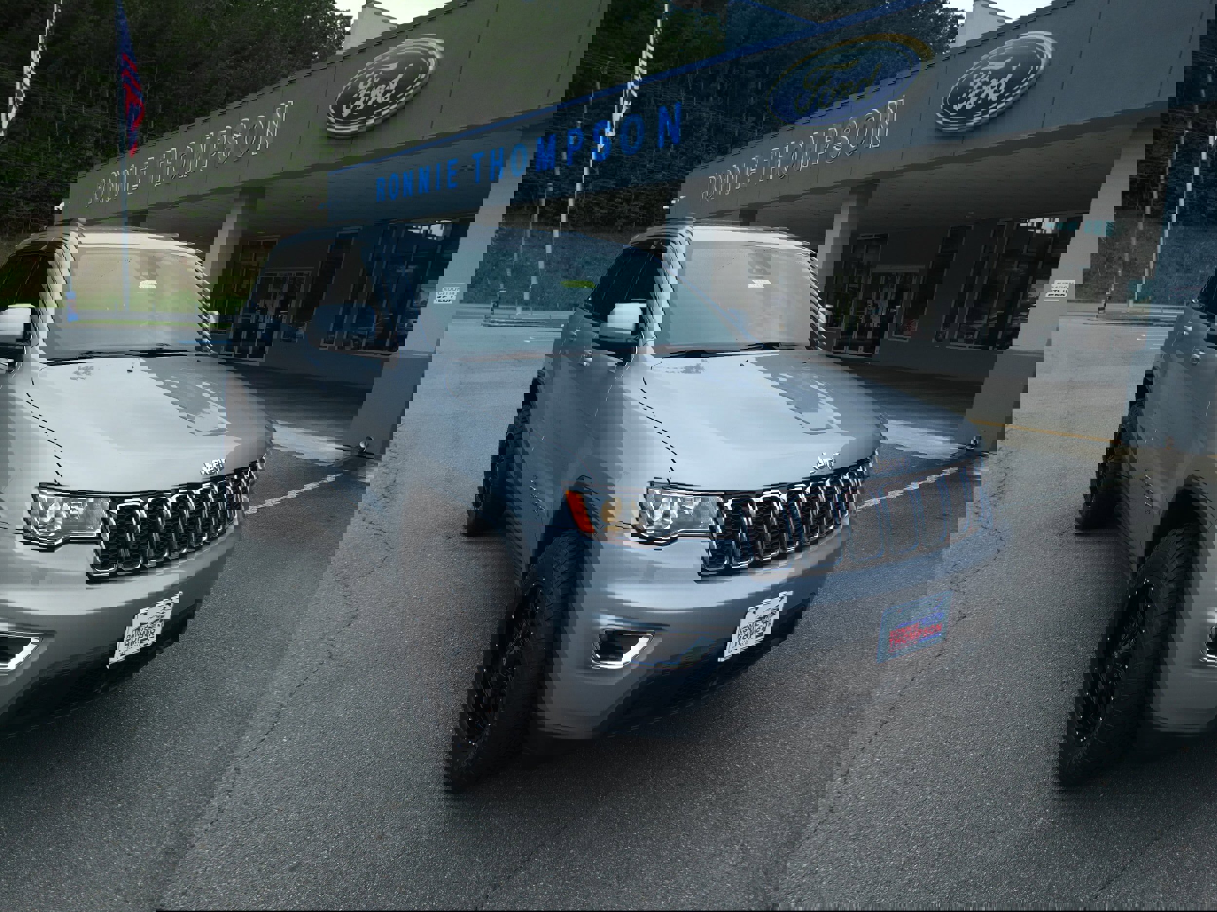 Used 2021 Jeep Grand Cherokee Laredo w/ Security & Convenience Group
